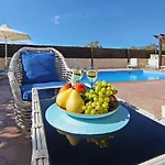 Villa Nissi Dreams