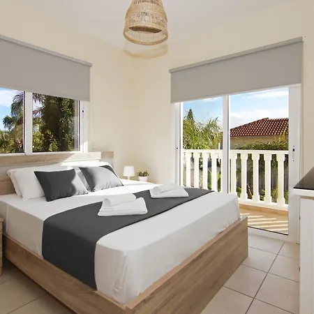 Nissi Dreams Villa *