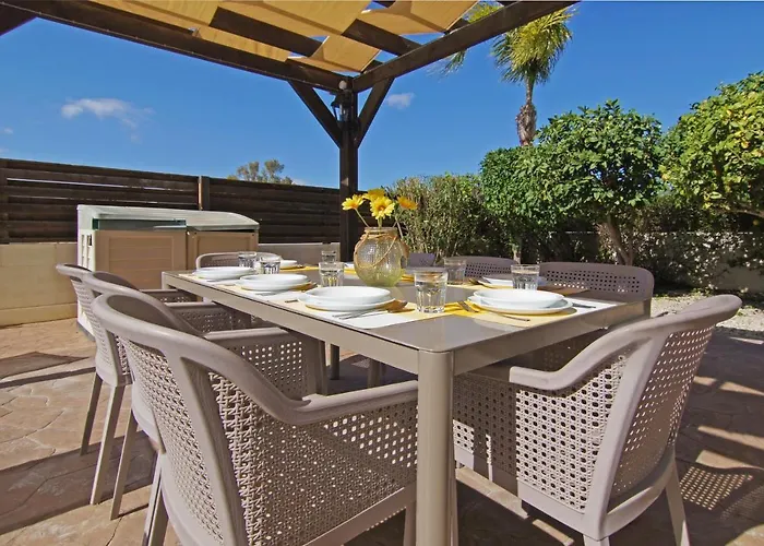 Nissi Dreams * Ayia Napa